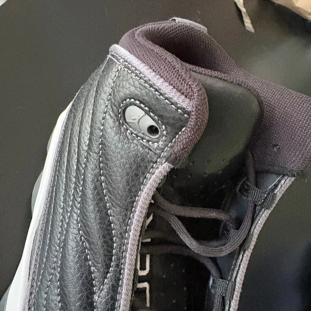 Jordan Pro Strong 'Black White Anthracite' basketball sneakers Youth 6 leather